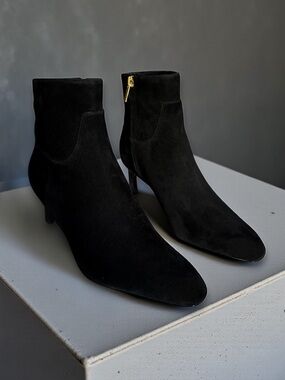 NWT Veronica Beard Kelby Suede Side Zip Kitten Heel Ankle Boots Black
